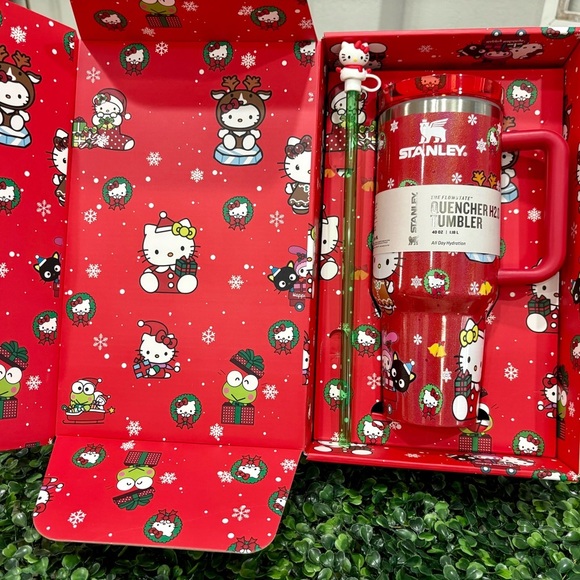 Hello kitty stanley 40 oz - Picture 6 of 6